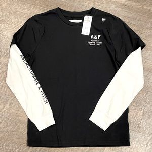 Abercrombie kids graphic long sleeve. NWT.